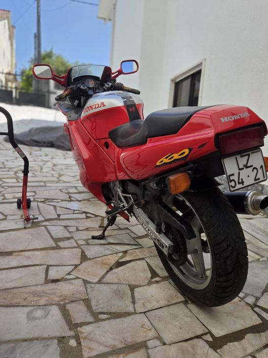 Honda CBR 600F 1987 – Vendo ou Troco por Bicicleta Elétrica