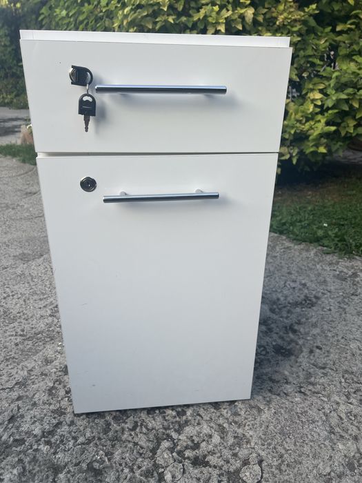 Lada Sklepowa Biała/Złota