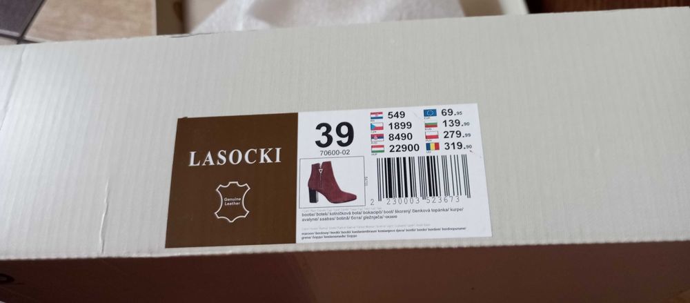 Sprzedam eleganckie kozaki damskie - stan bardzo dobry.