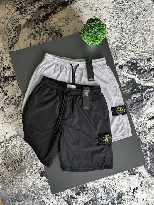Шорты Стон Айленд Мужские • Нейлонові Шорти Stone Island