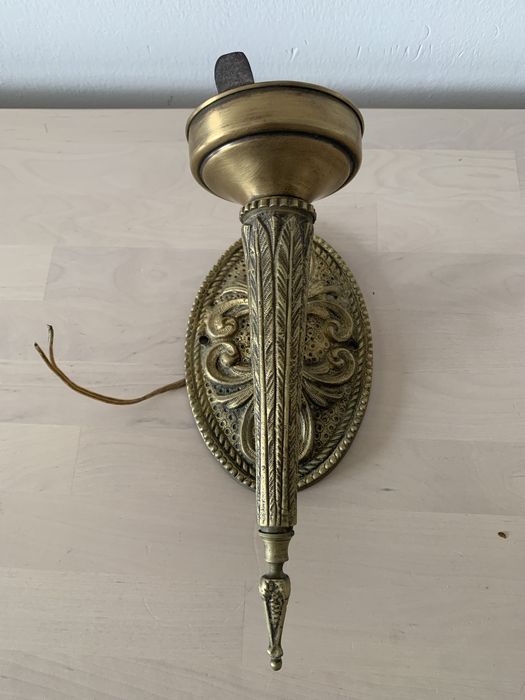 Várias peças em latão (tudo 50 euros)