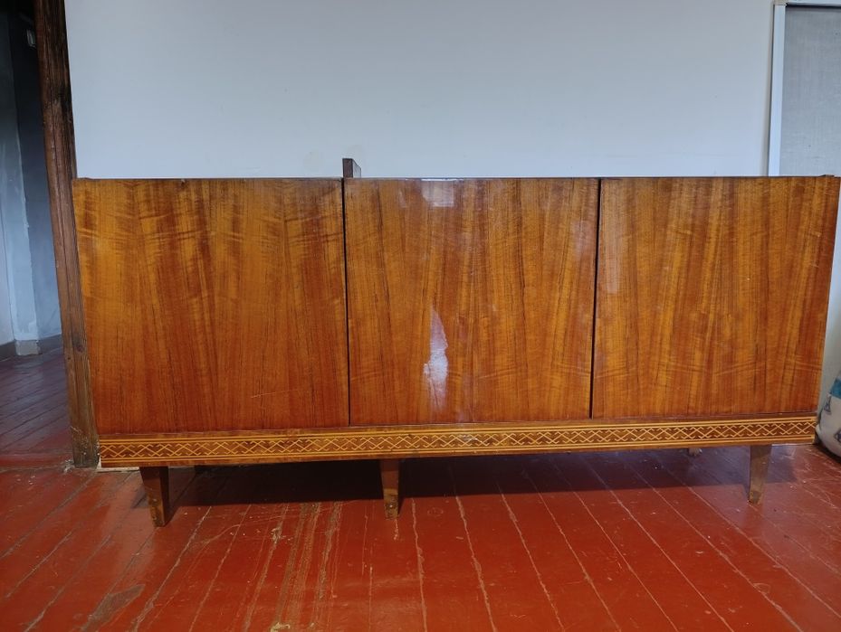 Продам тумбу комод. Тумбочка дерево