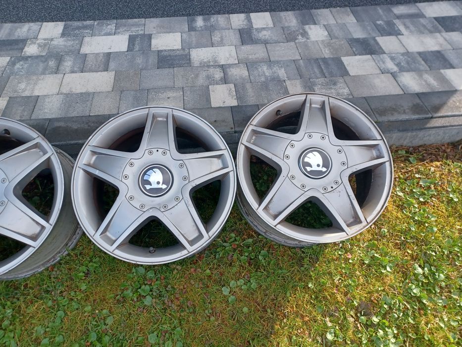 R16 alufelgi SKODA fabia scala Roomster rapid kamiq felgi aluminiowe