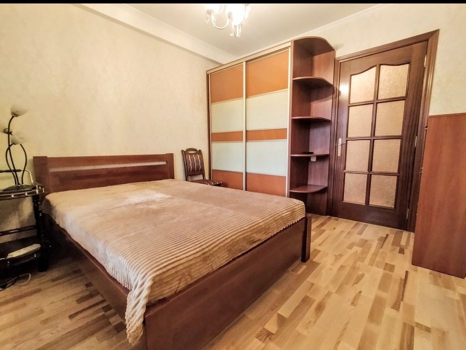 Сдам в аренду 2/р возле ст.м.Голосіївська