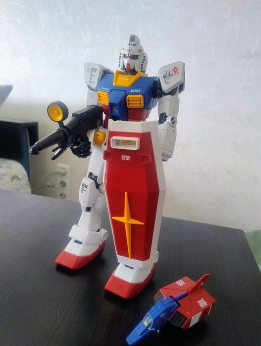 Робот RX-78-2 Gundam