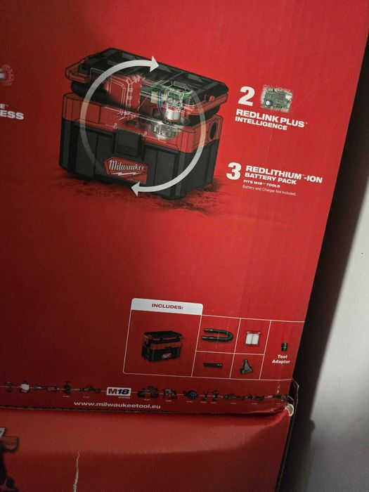 akumulatorowy odkurzacz warsztatowy Milwaukee M18 FUEL