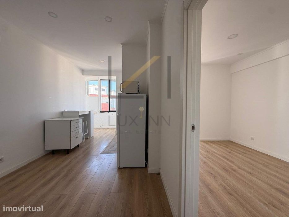 Apartamento T1 Recuperado Paço De Arcos Oeiras