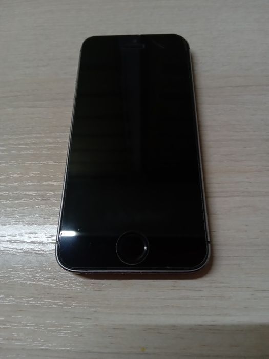iPhone 5s срібний колір