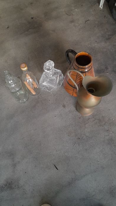 Garrafas e jarros  antigas