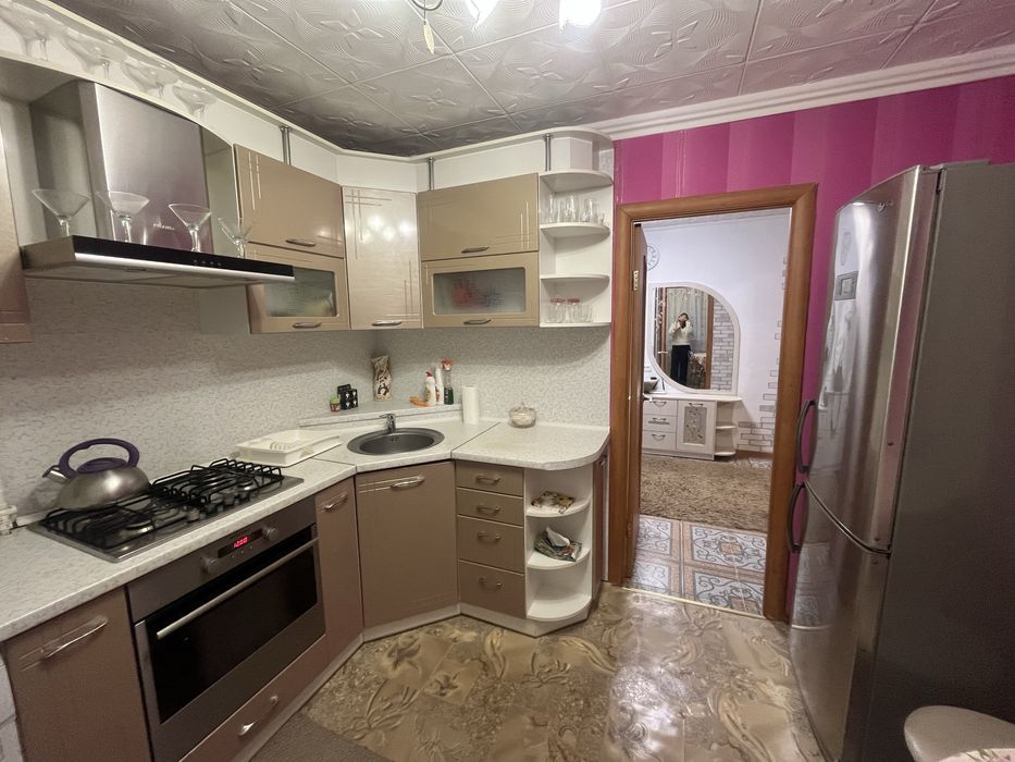 Продам 2- кімнатну квартиру ЦЕНТР