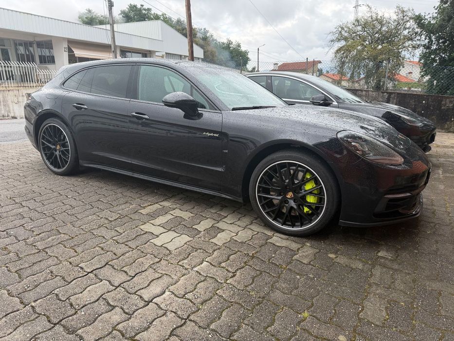 Porsche Panamera Sport Turismo 4 E-Hybrid