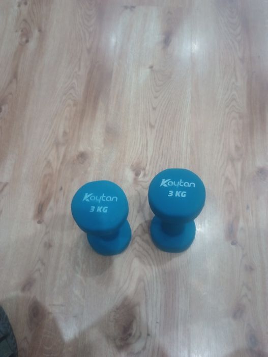 2 Hantle po 3 kg