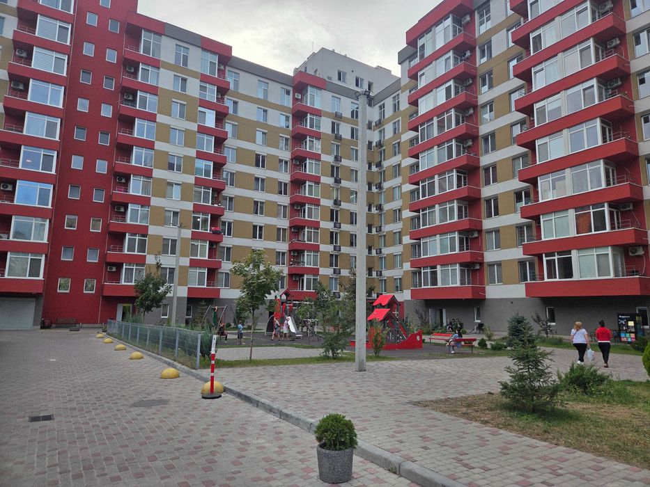 Продам 1 комнатная  ЖК Алые Паруса