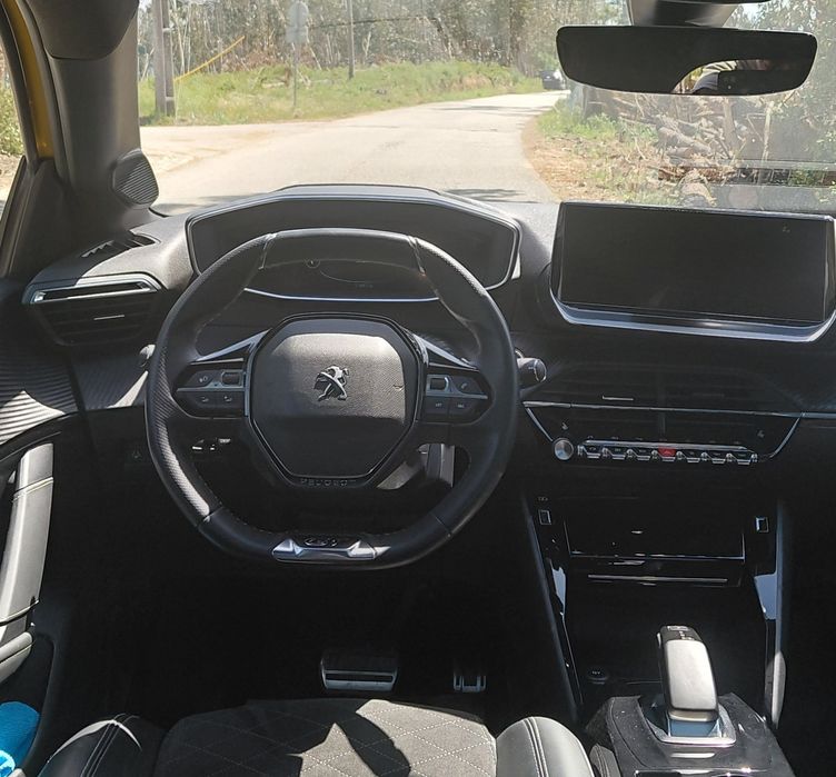Peugeot e208 GT-line 2021.11