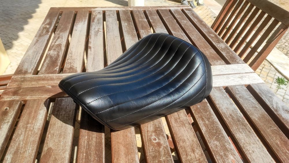 LePera Bare Bones - Rockin' Pleats