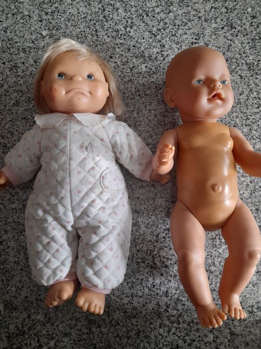 Bonecas de borracha e pano