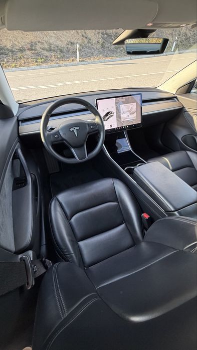 Tesla model 3 standard plus