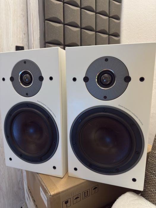 Kolumny Dali Oberon 3 Białe