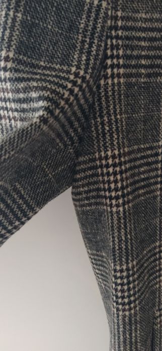 Sobretudo homem vestido uma vez