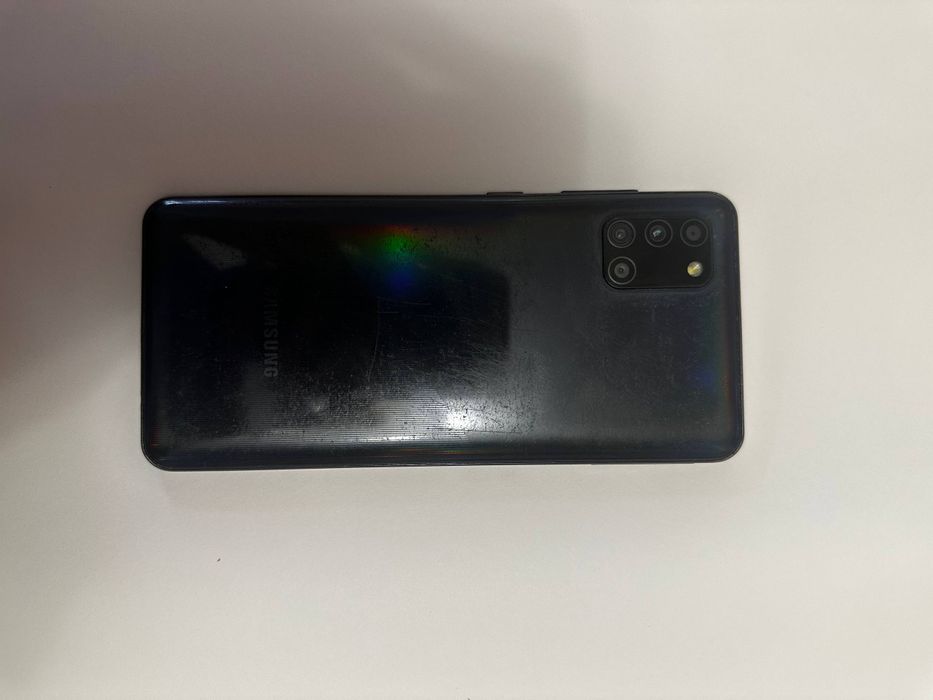 Самсунг А31 в хорошому стані