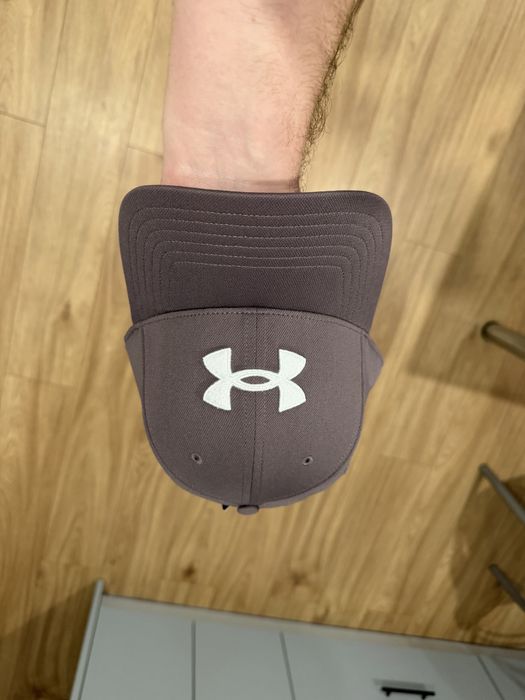 Оригінальна кепка under armour