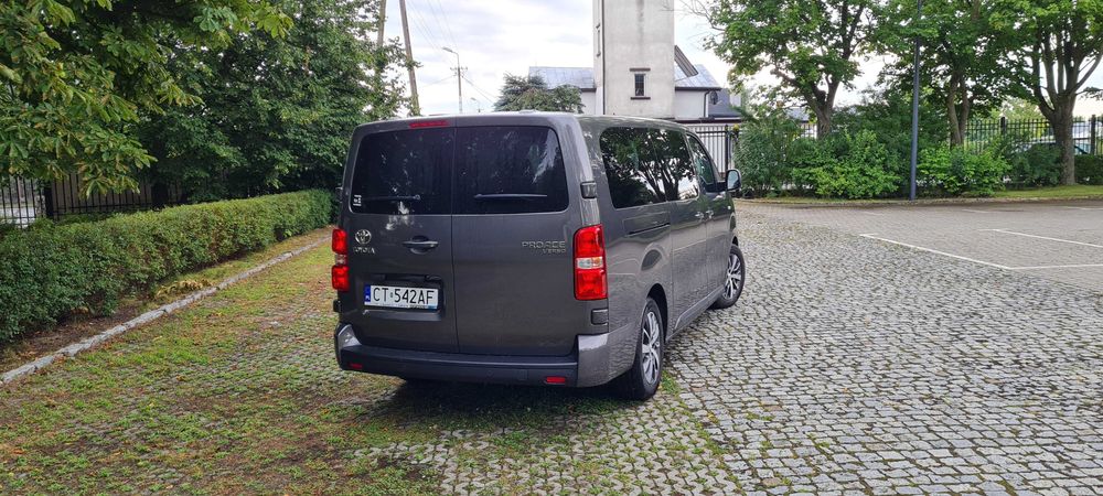 Wypożyczalnia wynajem BUS busa 9-osób Toruń Grębocin