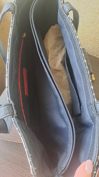 Продам сумку від Tommy Hilfiger