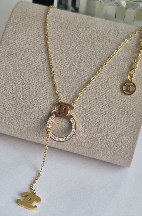 Przepiękny, złoty łańcuszek cc przywieszki Cudo lv ysl