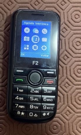 Telemóvel teclas dual sim oferta carregador e capa