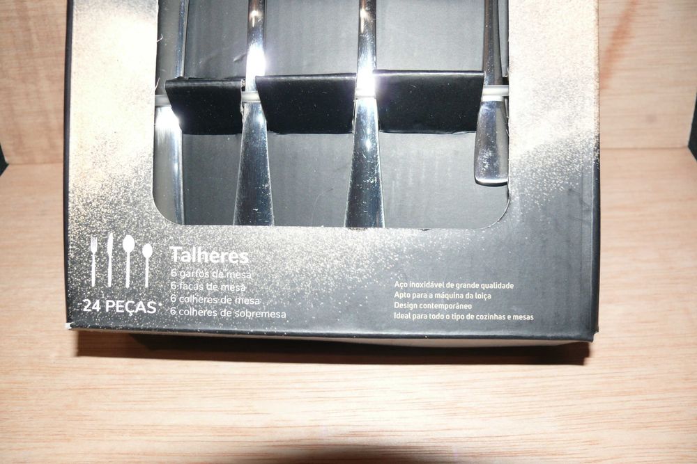 Faqueiro 24 peças - Aço inoxidável