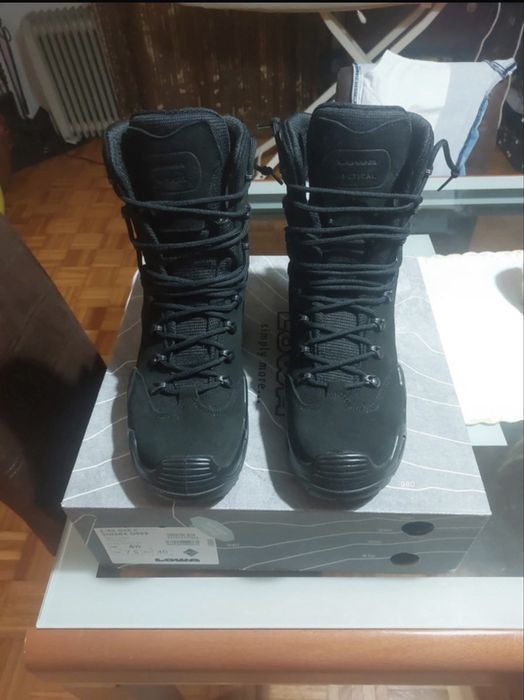 Botas taticas lowa