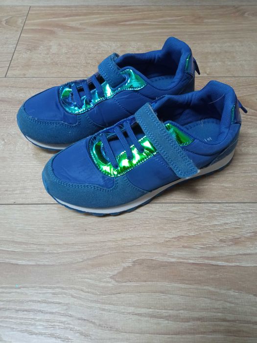 Buty sportowe Reserved r. 35 Wawa