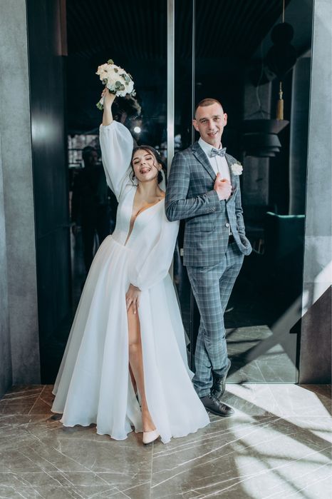 Весільна сукня в розмірі м-л