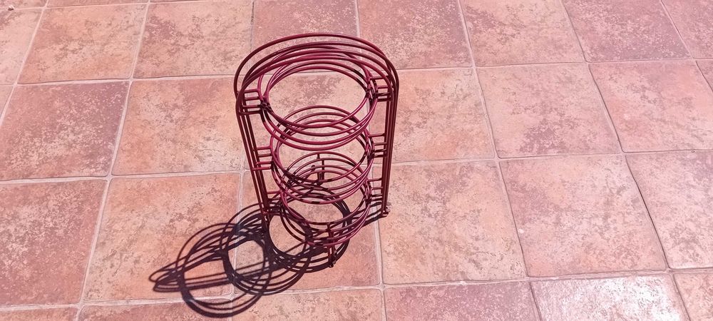 Expositor para pratos pastelaria em ferro pintado!