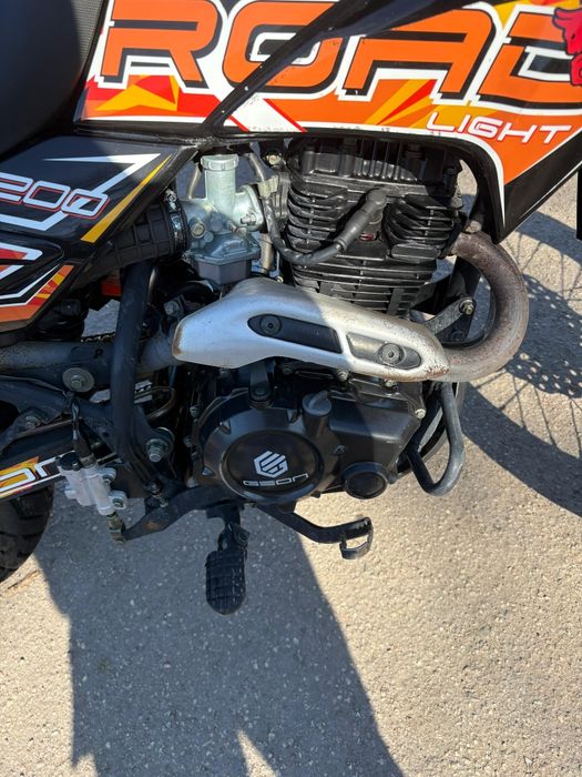 Мотоцикл Geon   X-Road Light  200 кубів