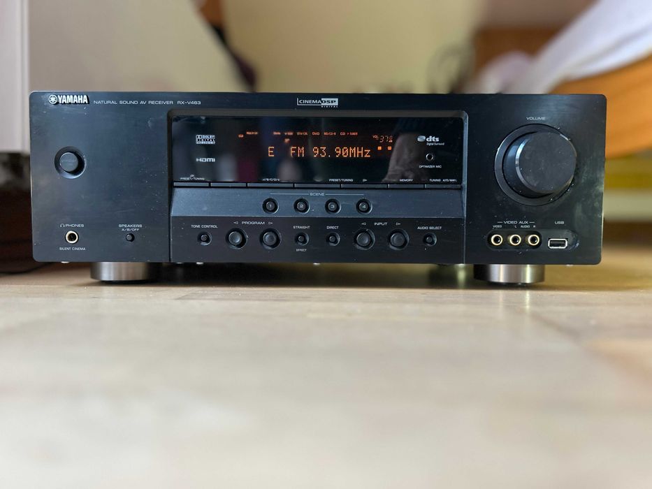 Amplituner  Yamaha RX-V463
