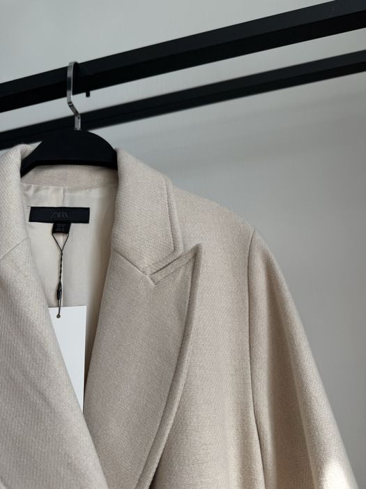 Бежеве молочне пальто двобортне з вовни вовняне zara s l / пальто шерстяное с шерсти бежевое молочное зара