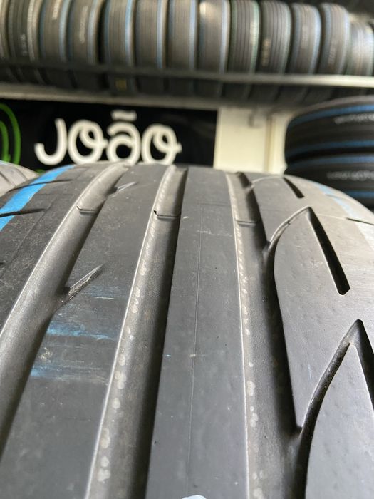 Pneus 225 / 45 R 19 Brigestone RFT