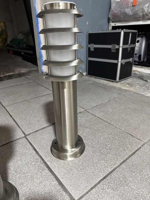 Dwoe piękne ogrodowe, tarasiwe lampy lindby