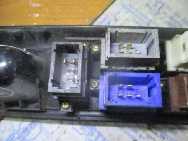 Comando / botão / interruptor multifunções RENAULT Laguna I (B56_, 556