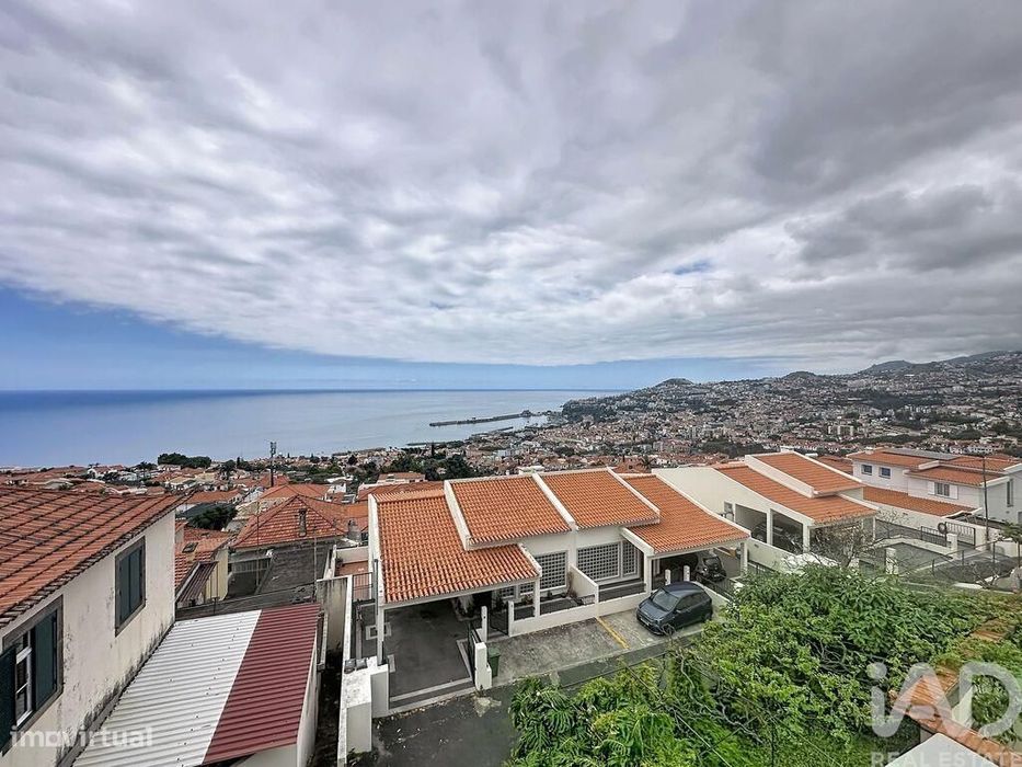 Apartamento T2 em Funchal (Santa Maria Maior) de 130,00 m2