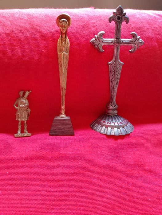 Cruz de Santiago, Virgem Maria, soldadinho