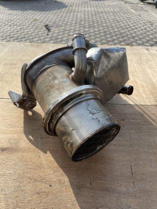VW caddy 2k5 dfs zawór egr 04L 131 / 512 AJ