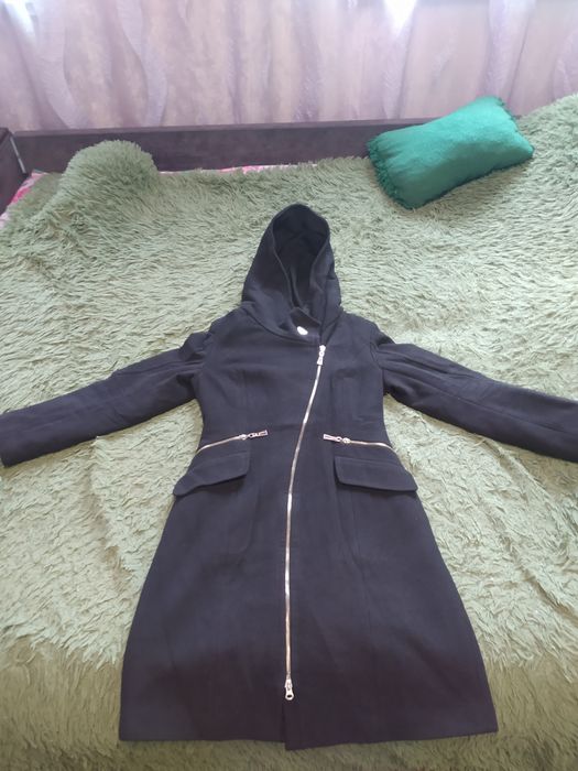 Пальто демисезонное
