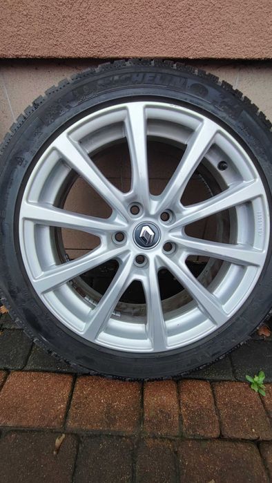 Felgi z oponami plus czujniki ciśnienia