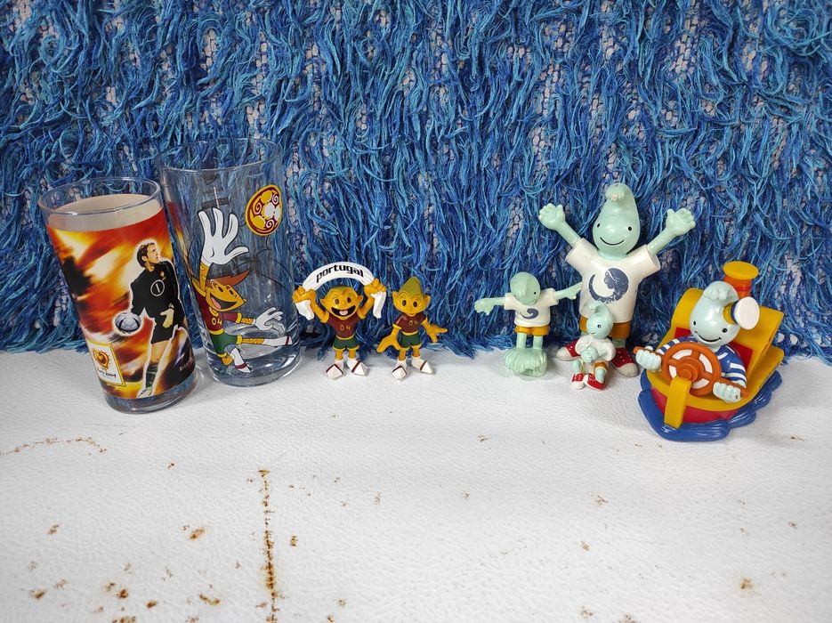 Kinas (Euro 2004) / Gil (Expo 98) / Pez - Shrek, Idade Gelo, Pluto / Benfica - livros, emblema
