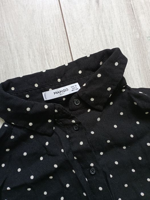 Czarna bluzka w kropki Mango 32