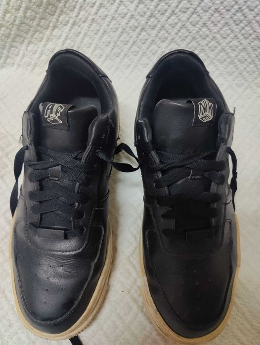 Sapatilhas Nike Air Force tam. 41 em muito bom estado.