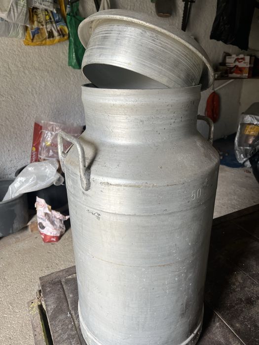 Bilha em aluminio em bom estado