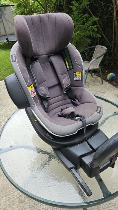 Fotelik BeSafe Izi Modular 9-18 kg z bazą +  lusterko